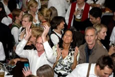 Heisse Stimmung mit den DJs